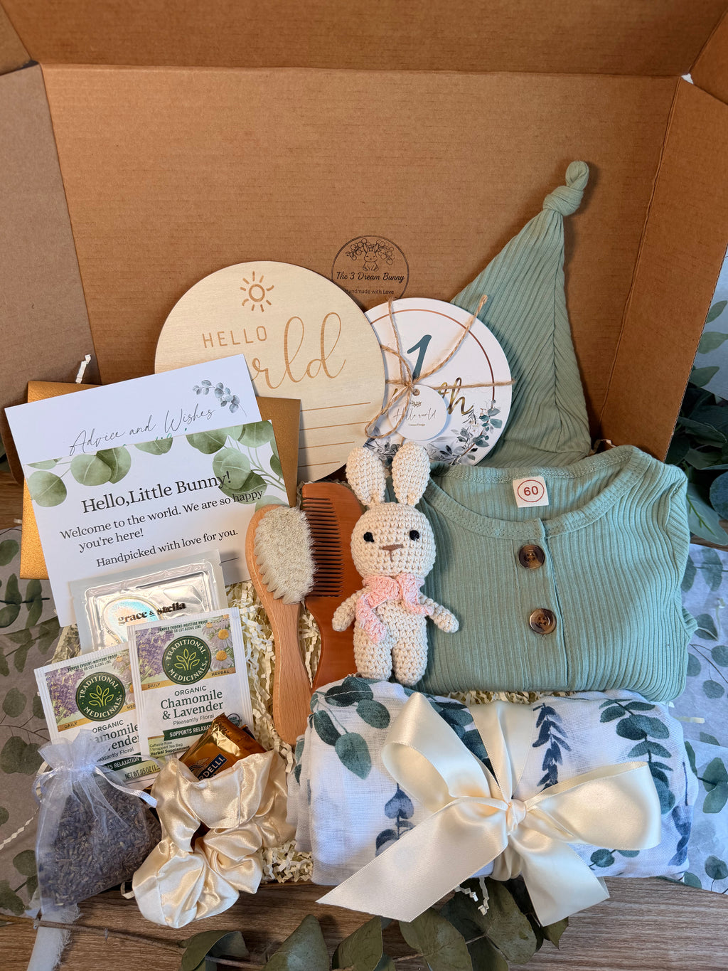 Newborn Gift Set | Luxury Baby Shower Gift | Personalized Baby Keepsake Box | Gender Neutral Baby Gift | New Mom & Baby Care Package