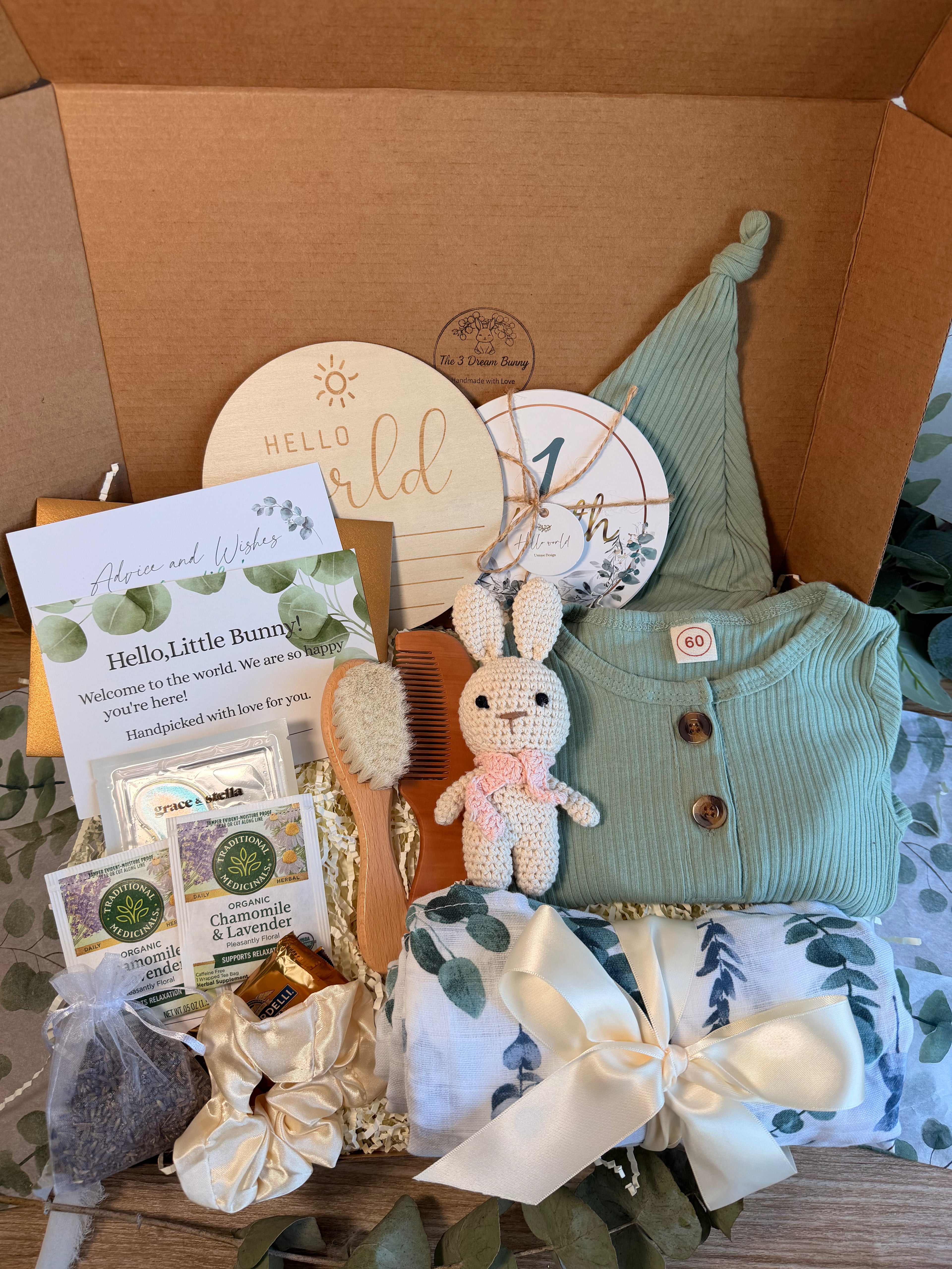 Newborn Gift Set | Luxury Baby Shower Gift | Personalized Baby Keepsake Box | Gender Neutral Baby Gift | New Mom & Baby Care Package